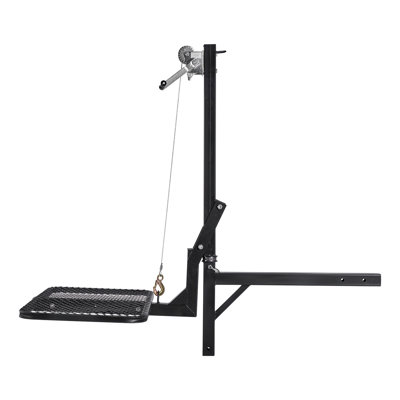 Palan à cerf robuste avec système d'attelage avec système de levage à treuil - plateforme de suspension de jeu d'une capacité de 300 lb, support de camion pivotant à 360 ° pour la chasse et le transport extérieur