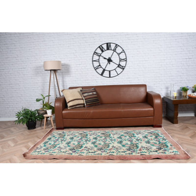 Tapis turc rétro en laine brune pour la chambre à coucher et les espaces de vie avec un élégant motif floral Oushak idéal comme cadeau pour lui