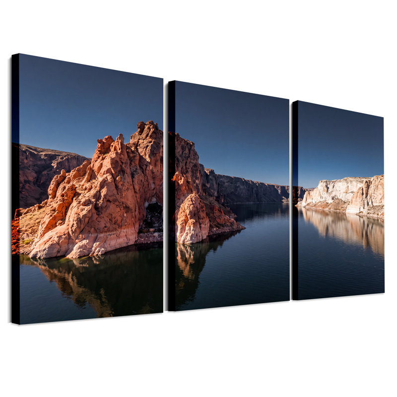 "Red Rock formation" et "Blue Water Reflection", ensemble de 3 toiles, H 24 po x l 16 po x 3 pièces