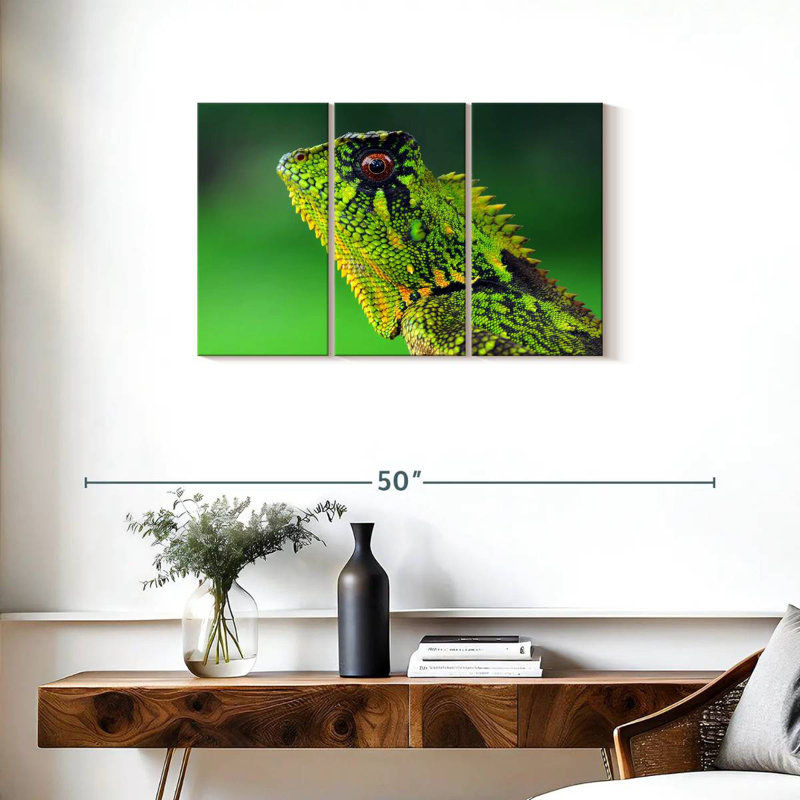 Brampt Exotic Lizard, 20" H x 33" W