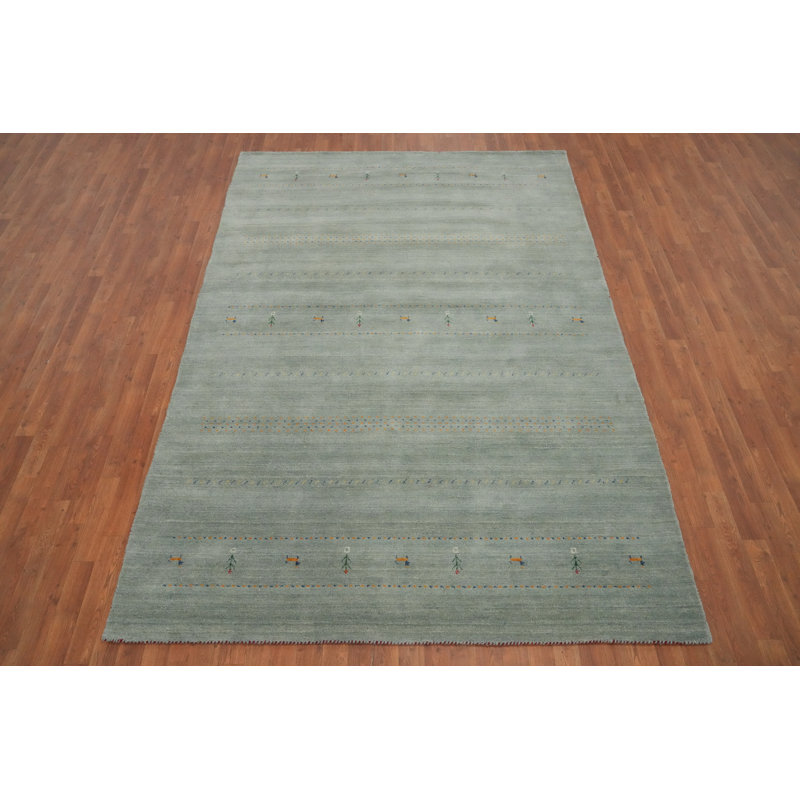 Tapis vert doux de style Gabbeh 7 x 10 avec motifs tribaux délicats