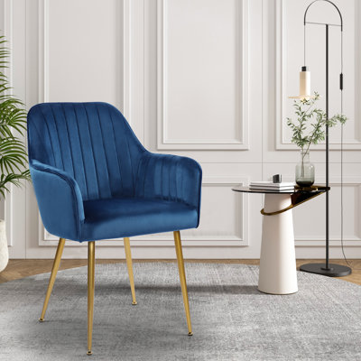 Fauteuil rembourré en velours Aisaiah