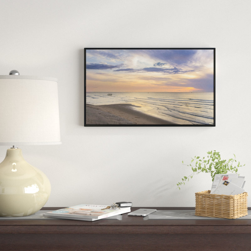 «Calm Sunset in Thailande Beach», reproduction de photo sur toile tendue, H 30 po x l 40 po x P 1,5 po, Cadre noir