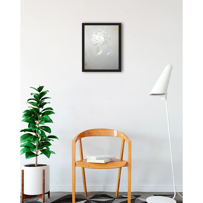 «White Floral Skectch I», impression, Papier avec cadre noir, H 26,5 po x l 20,5 po x P 0,5 po