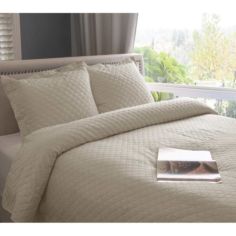 Basics Traditional Quilted Solid Colour Quilt Set, Taupe, Twin Quilt + 1 Standard Sham