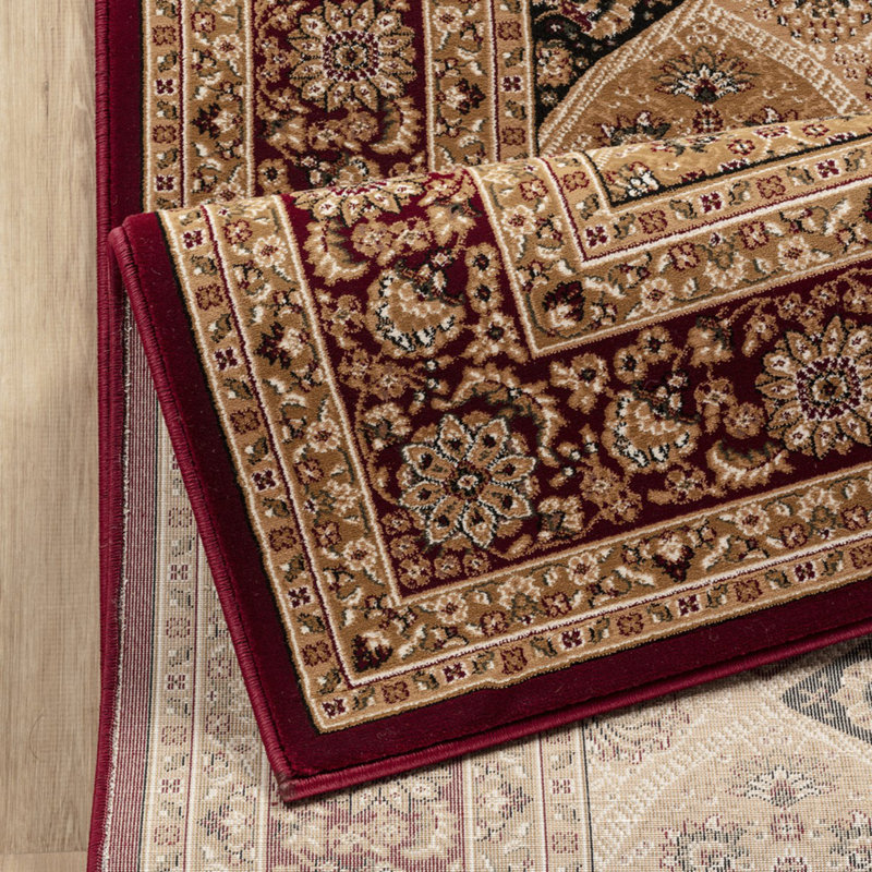 Tapis rouge 2 pi 7 po x 9 pi 10 po Rouge
