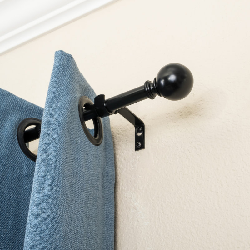 Tringle à rideaux simple réglable en métal Aariah, 26" - 48", Noir pétrole