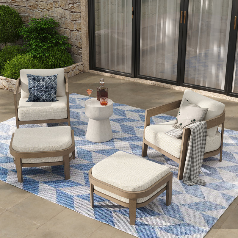 Fauteuils club avec coussins et repose-pieds Harmonti