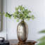 Vase en aluminium de conception transitionnelle