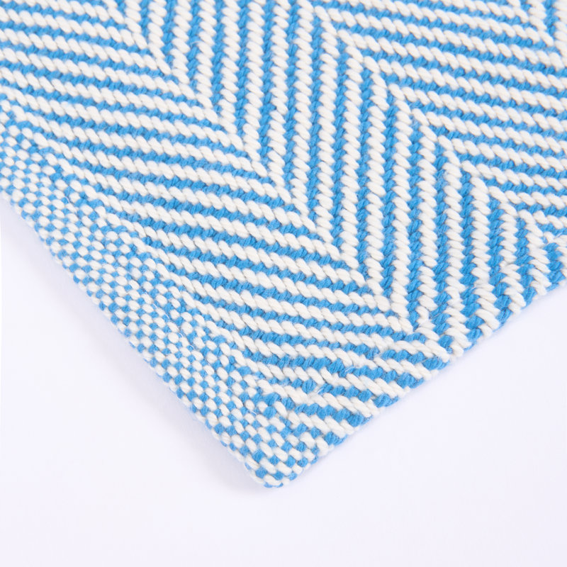 Edgartown 50" x 70" Throw, Suft