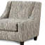 Chaise rembourrée à accoudoirs inclinés