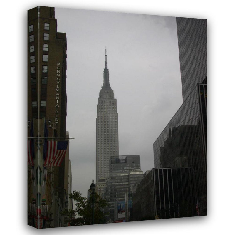 New York City Empire State Building, H 48 po x l 36 po