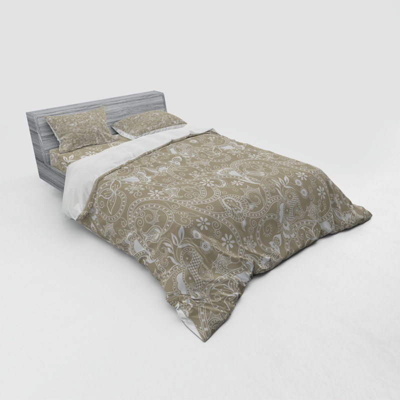Traditional Polyester Floral Duvet Cover, Queen Duvet Cover + 3 Additional Pieces