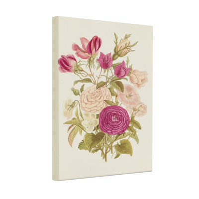 Bouquet de plantes et de fleurs avec roses roses et crème