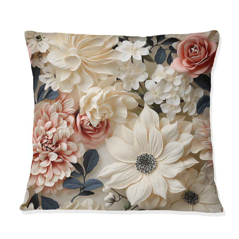 Coussin crème à motif de coquelicots délicats III, H 16 po x l 16 po