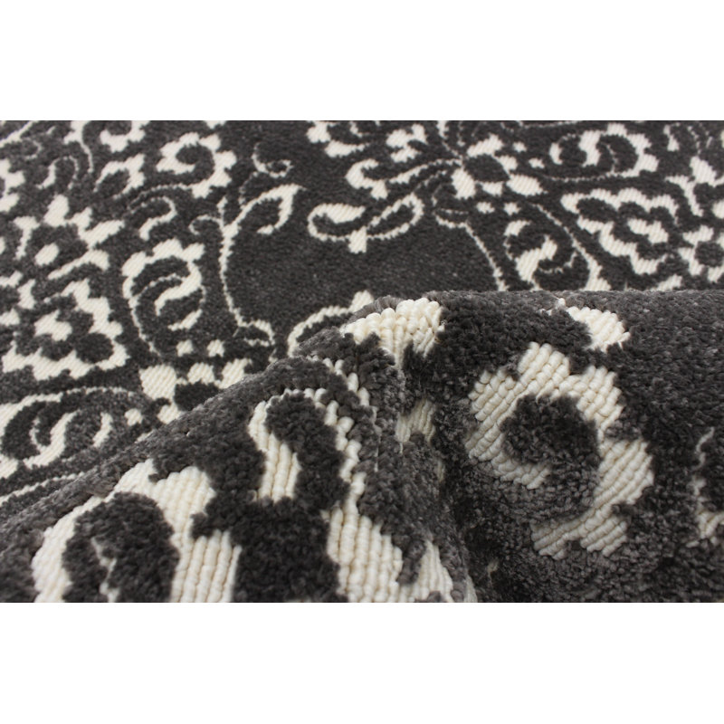 Rosalba Damask Indoor Rug, Rectangle 2'8" x 4'11"