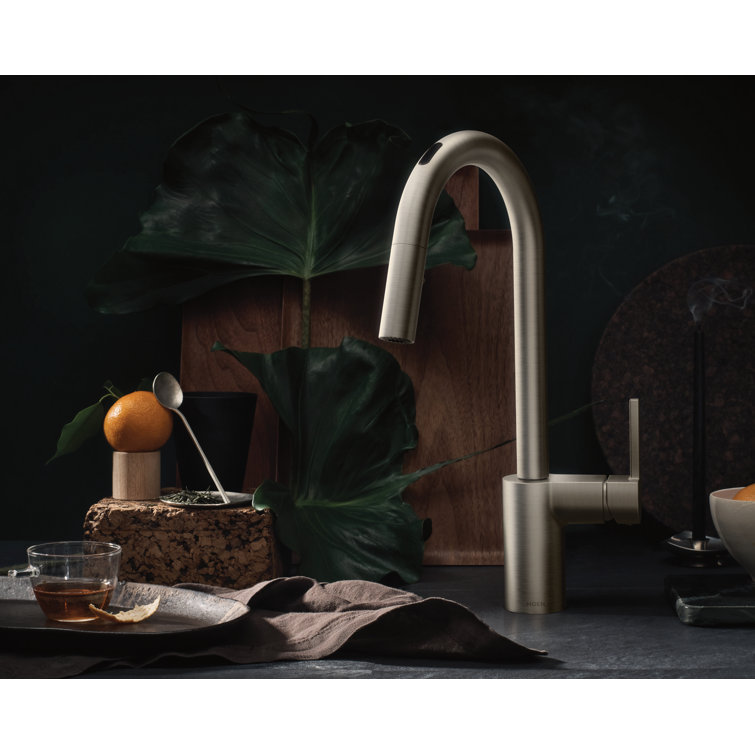 Moen 7565EVSRS Align Smart Touchless Single Handle Kitchen Faucet with Wave and Power Clean and with Accessories