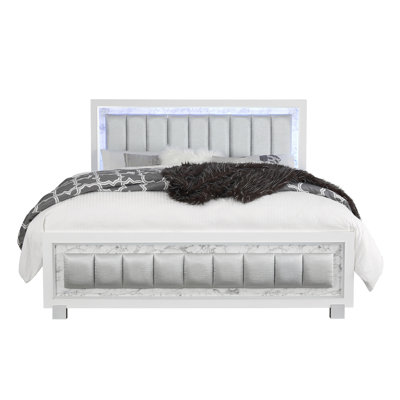 SKYE MARBLE WHITE BED