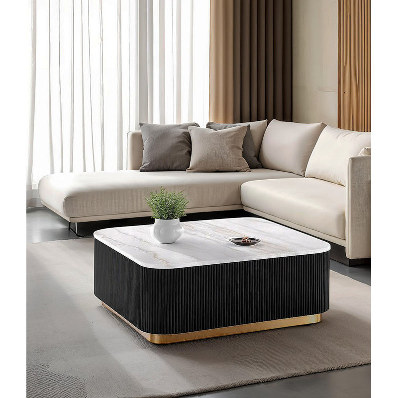 1 pièce Table de cocktail carrée avec plateau en marbre, base dorée et base noire, salon principal