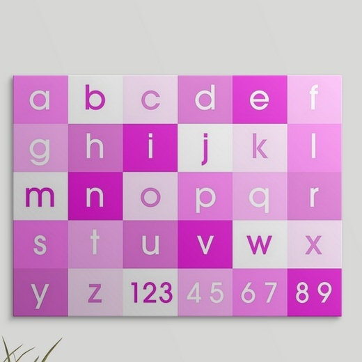 «Alphabet» par Justin, art textuel en rose, H 18 po x l 24 po x P 1,25 po, Toile