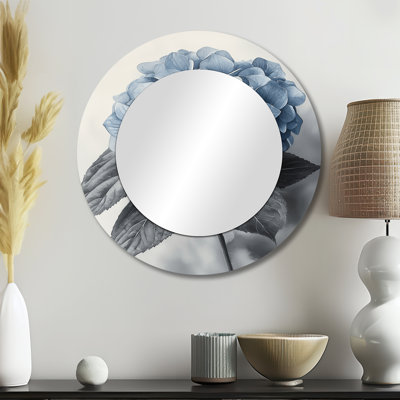 Hortensia dans un jardin monochrome I - miroir mural décoratif traditionnel - imprimé sur métal