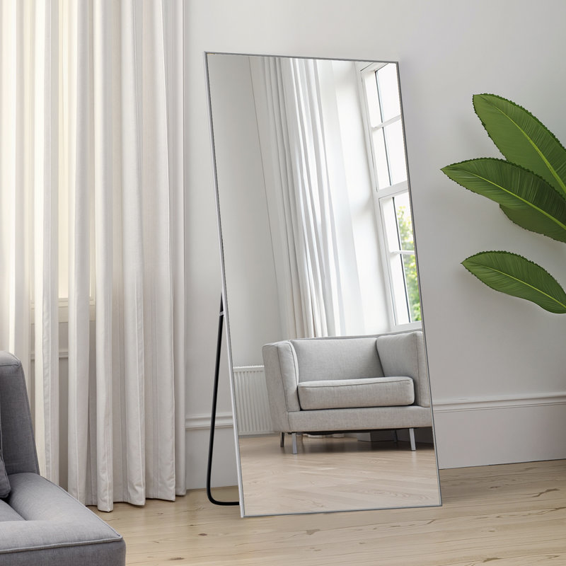 Miroir mural moderne en métal pleine longueur avec support mural, Argent argent, 71 po x 31 po
