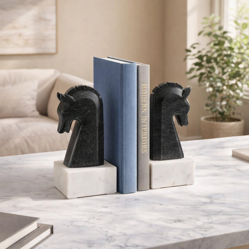 Serre-livres cheval élégant sur base en marbre pour la décoration intérieure