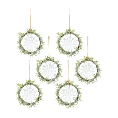 7.5 " Mixed Greenery Wreath