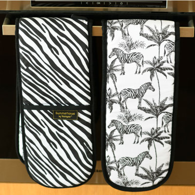 Summerhouse by Navigate Madagascar Oven Mitt Set