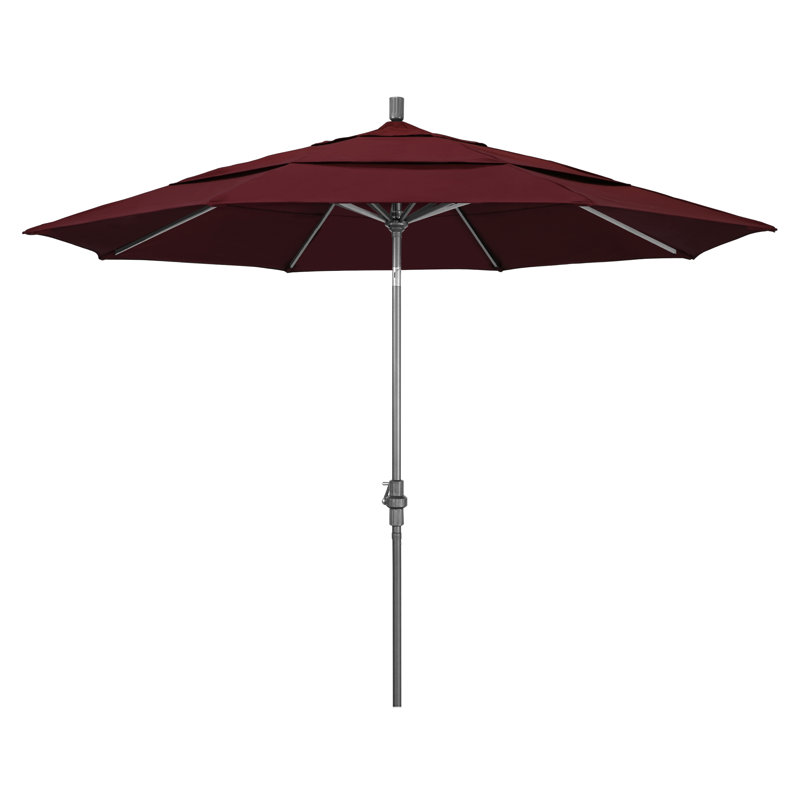 Parasol de marché Broadmeade octogonal Sunbrella, Gris martelé, Bourgogne performance toile
