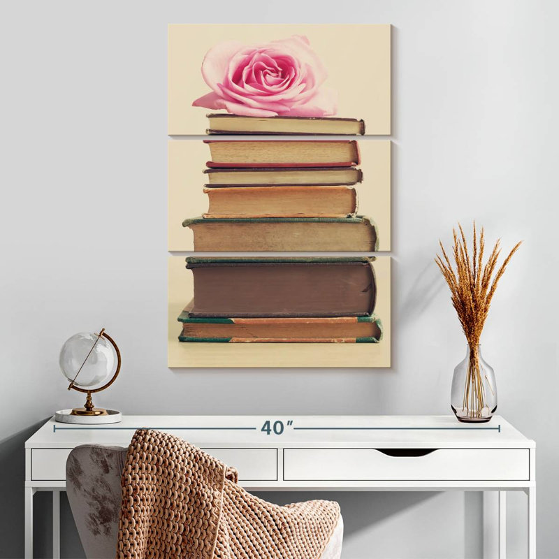 Kerner Rose sur les livres, H 32 po x l 20 po