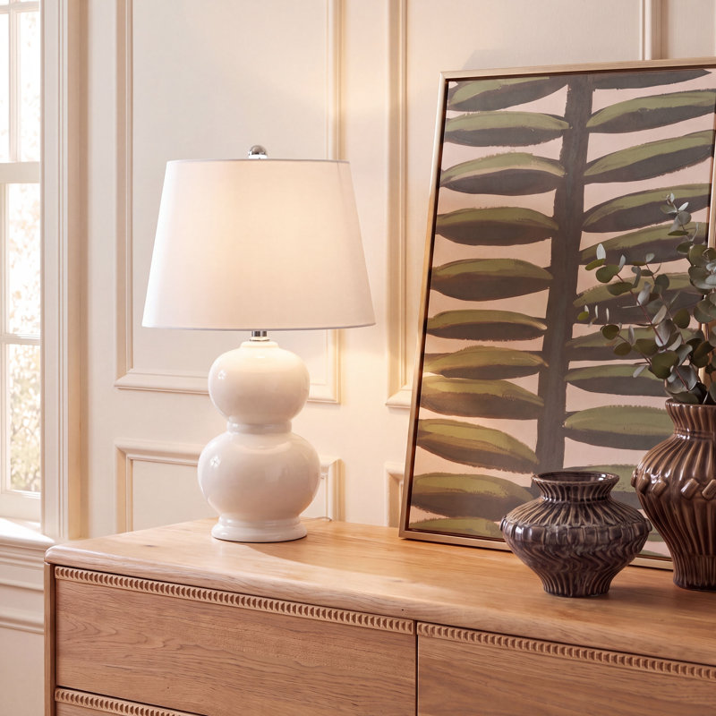 Lampe de table standard 22 po Odette, Ivoire