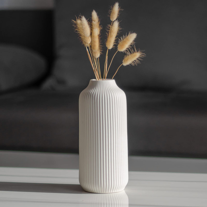Ceramic / Porcelain Table Vase, White