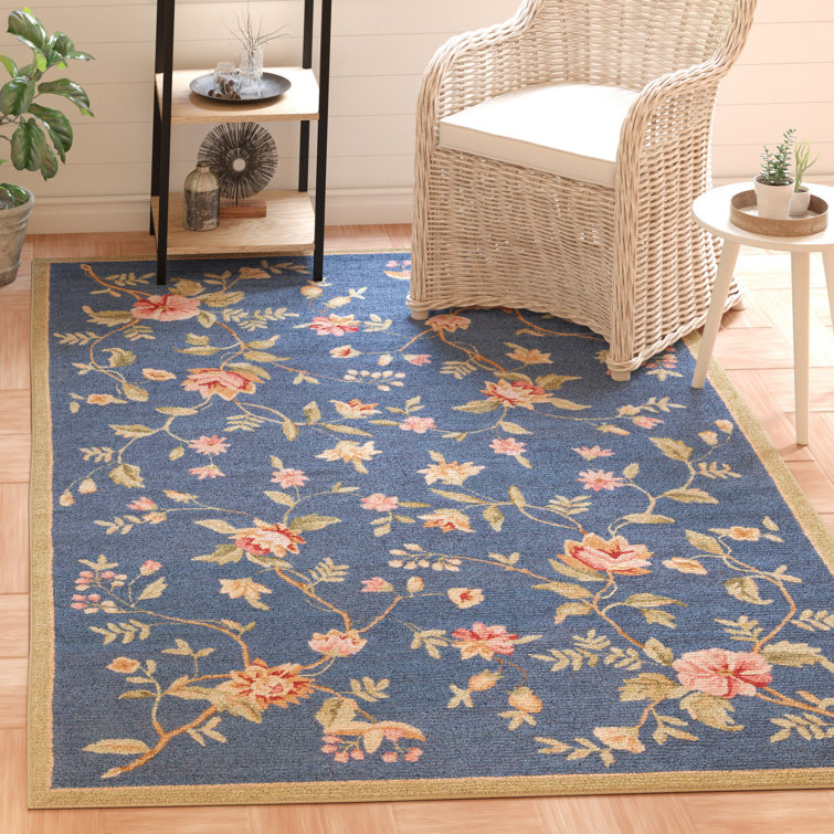 Jonsson Hand Hooked Wool Pile Floral Rug