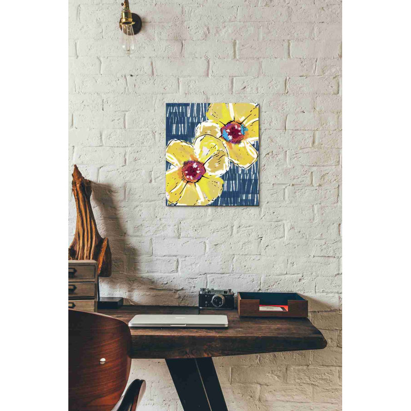 «Yellow Poppies on Blue» par Linda Woods, reproduction d'art sur toile tendue, H 12 po x l 12 po
