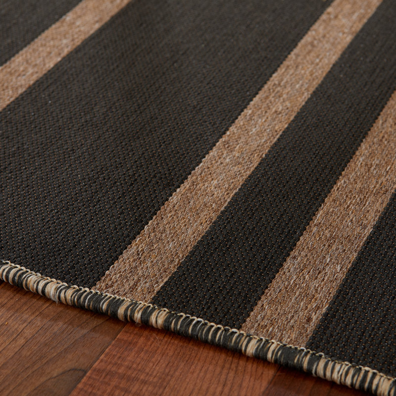 Geometric Indoor / Outdoor Rug, Rectangle 7' x 10'