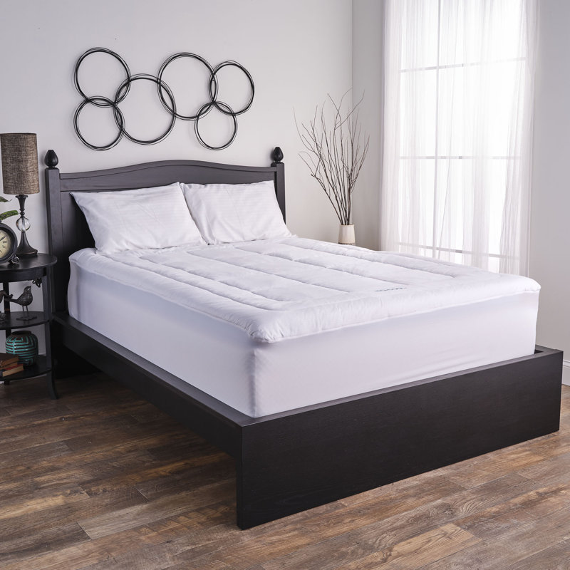 Surmatelas en mousse sereine 3 po ISOCOOL, très grand, Blanc, Très grand lit