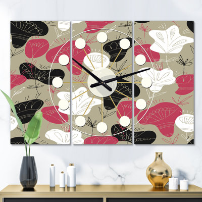 Horloge murale surdimensionnée à la main folk floral Mid-Century