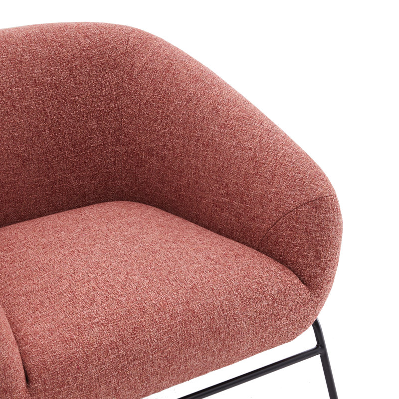 Fauteuil demi-tonneau Avram, Nathan Tweed corail