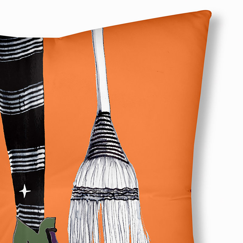 Coussin 277_Broom Lady, 30 po x 30 po