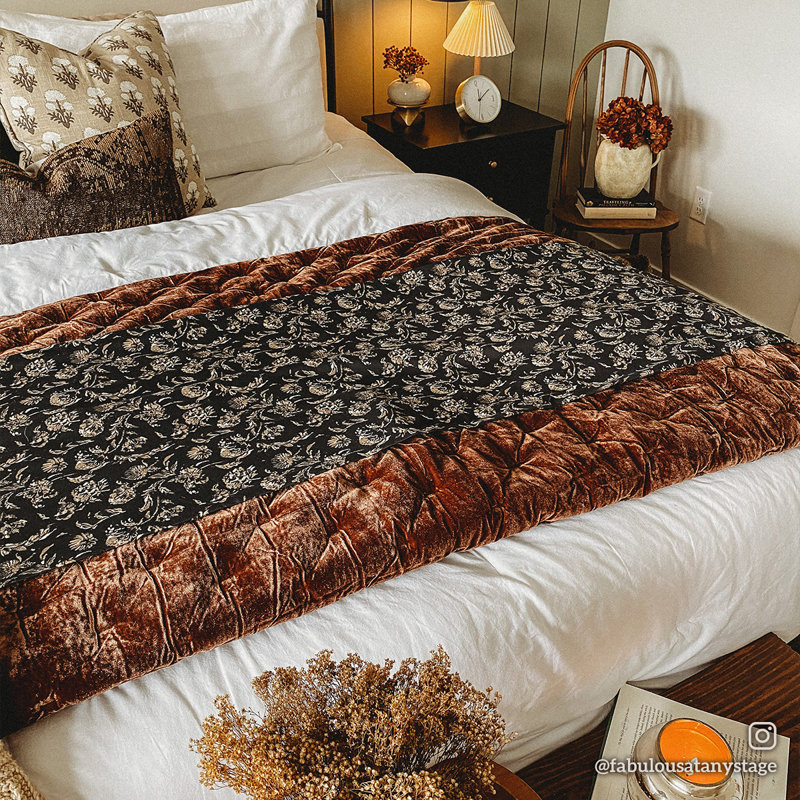 Copper Brown Twin Velvet Quilt Set with Lustrous Sheen