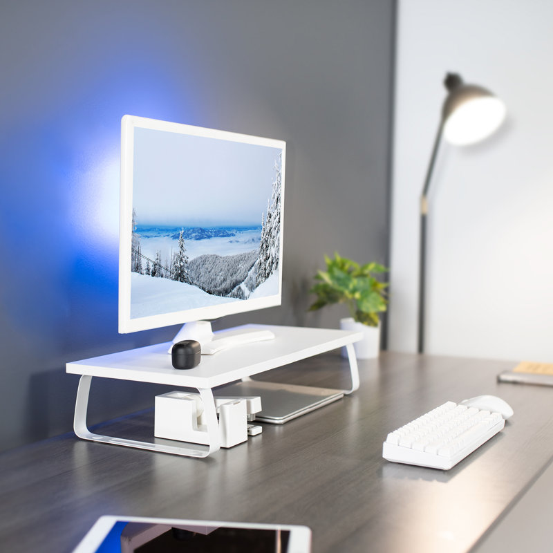 Montant de moniteur blanc