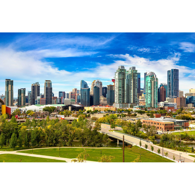 Calgary in Sunny Day par Bloodua - photographie sur toile tendue, H 8 po x l 12 po