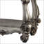 Table de bout en platine antique avec tablette inférieure