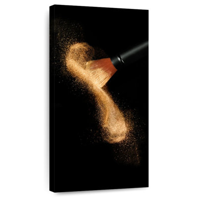 Gold Powder Makeup