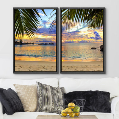 Décor de photographie de paysage tropical pastel coucher de soleil ciel palmier plage nature