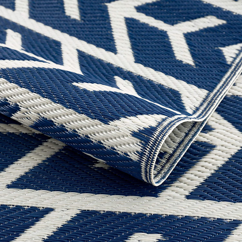 Allistir Geometric Indoor / Outdoor Rug, Rectangle 4' x 6'