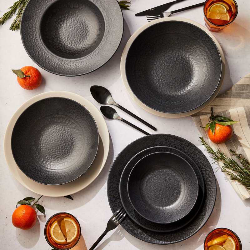 Hokku Designs Black Hammered Pasta Plate 8.5"