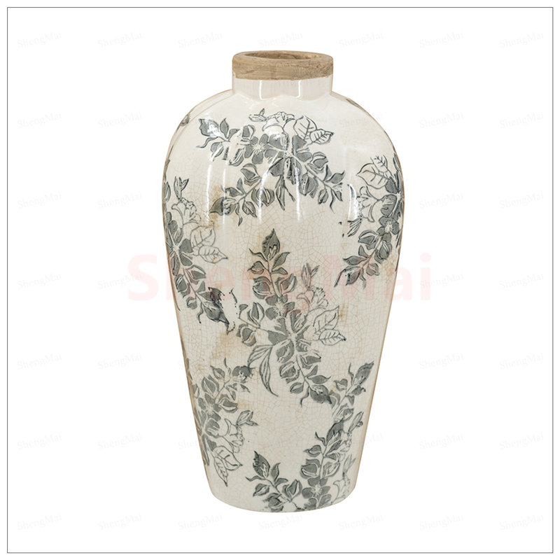 Vase décoratif en céramique blanc avec motif floral gris 6,7 x 6,7 x 11,6 pouces, parfait pour un décor campagnard et rustique