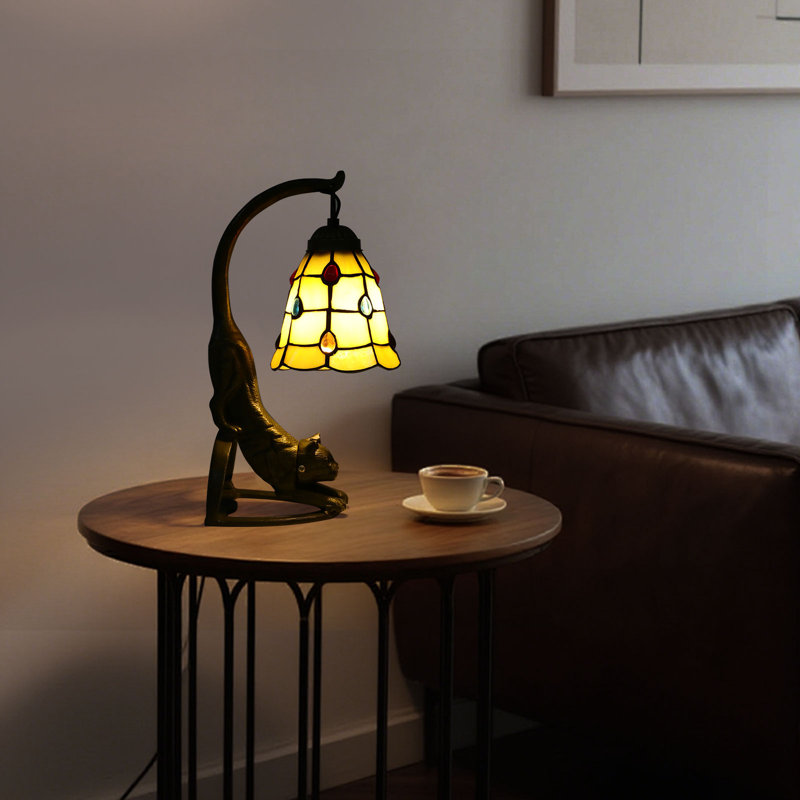 Lampe de chevet avec base pour chat et abat-jour de style Tiffany